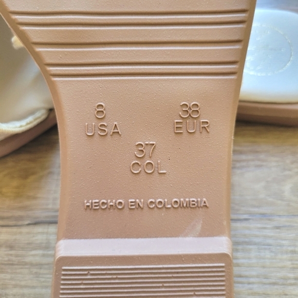 MKS London Sandals Slides - Picture 7 of 7